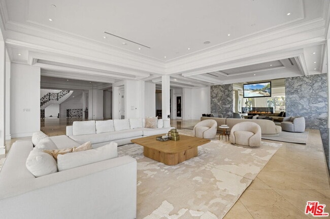 Primary Photo - 360 Trousdale Pl