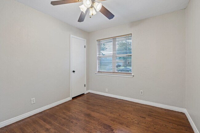 Building Photo - 3025 NW 67th St
