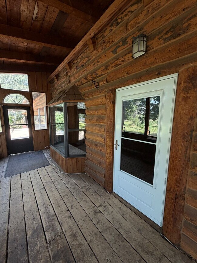 Building Photo - 277 Animas River Rd