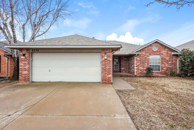 Primary Photo - 8524 SW 37th St