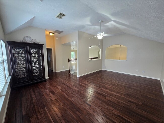 Building Photo - 12331 Natchez Park Ln