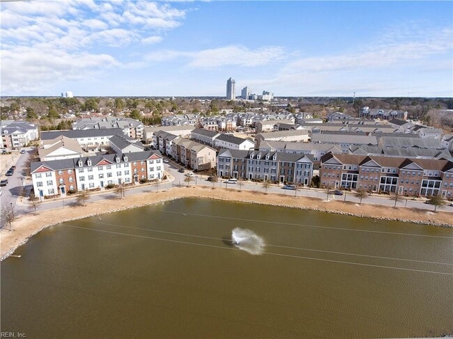 Building Photo - 4956 Almandine Ave