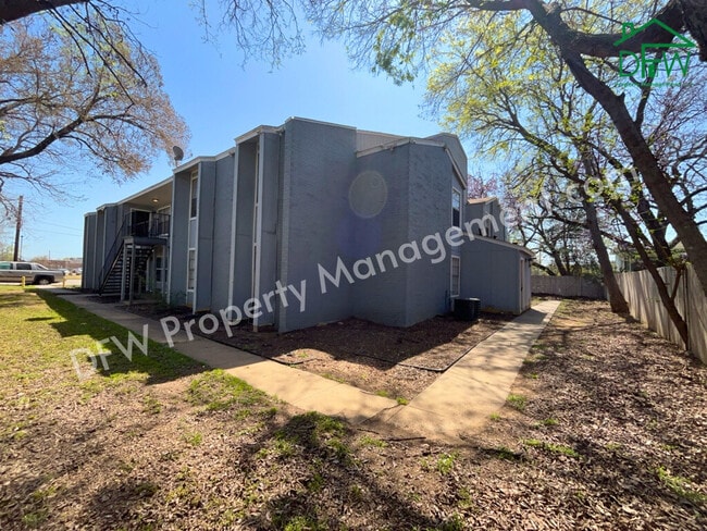 Building Photo - Fry Street Apartments