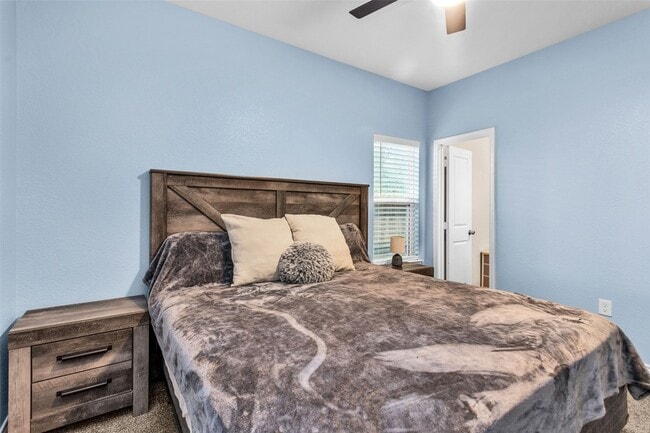 Building Photo - 286 Westchase St