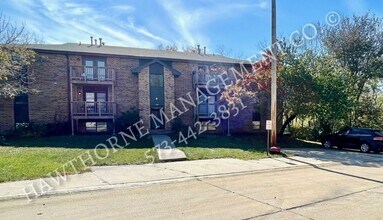 Building Photo - 2 Bedroom Condo in Rear of Complex