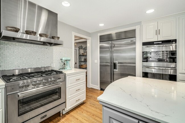 Building Photo - Luxury Estate Compound in Woodinville
