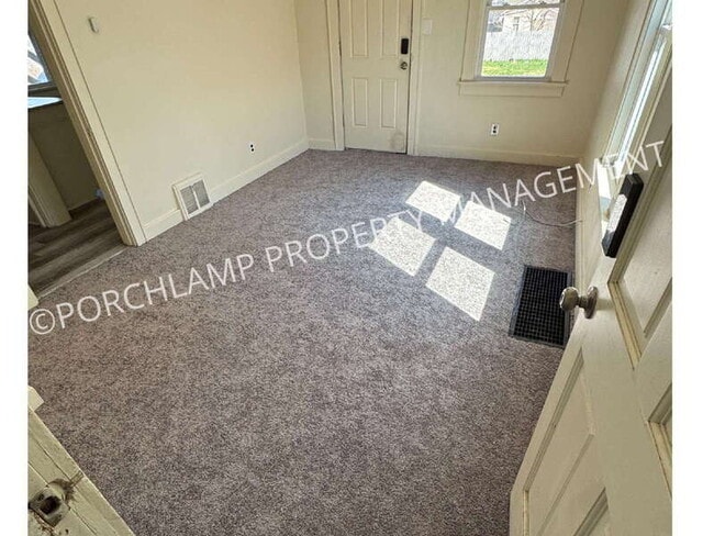 Building Photo - 216 W Grand Ave