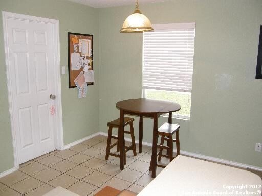 Building Photo - 3610 Cherokee Hills