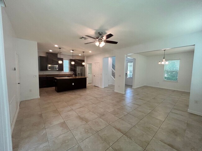 Building Photo - Gorgeous 3br/2.5 Winter Garden Home in Orc...