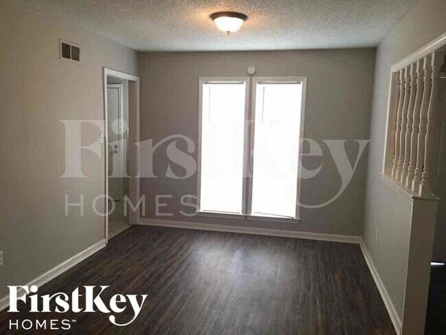 Building Photo - 6056 New Leaf Ln