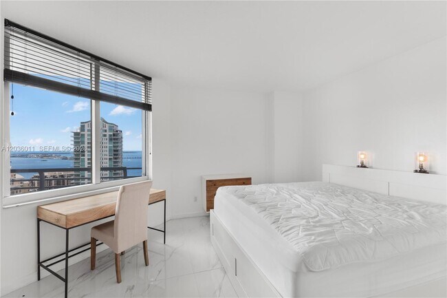 Building Photo - 325 S Biscayne Blvd