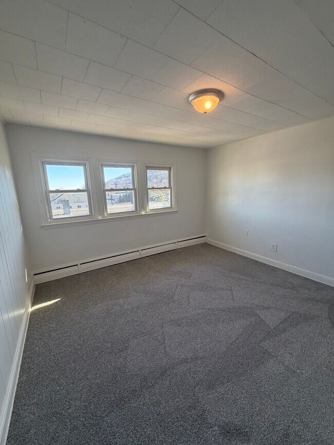 Building Photo - 17 N 24th St