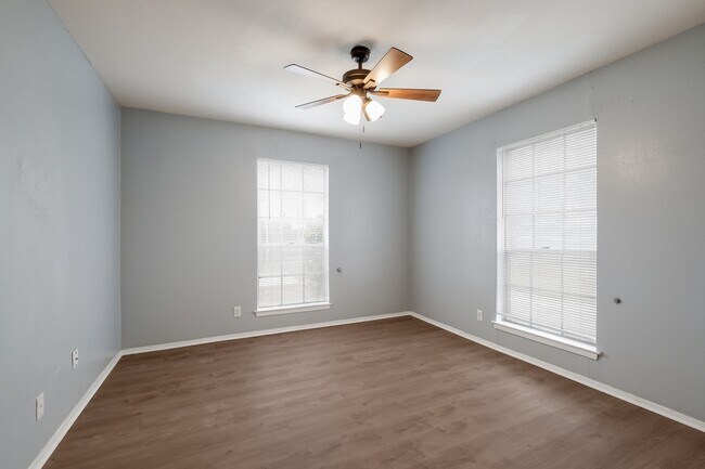 Building Photo - Downstairs 1/1 in Historic Monte Vista