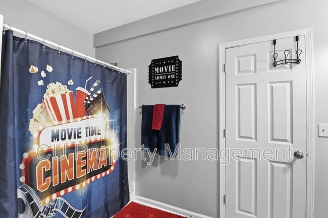 Building Photo - 2950 E Stone Creek Blvd