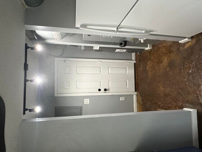 Building Photo - 705 Wilkinson Blvd