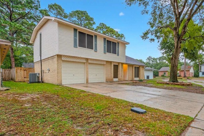 Building Photo - 17226 Chapel Pine St