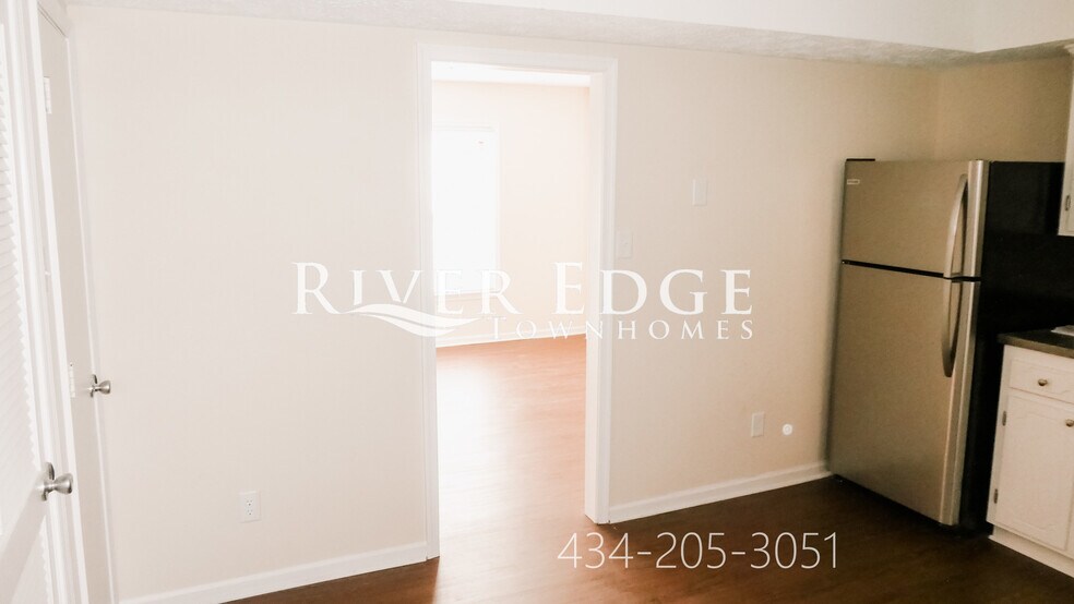Kitchen into Living Room - 504 Lusardi Dr
