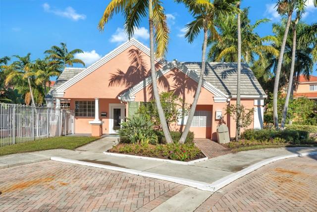 Building Photo - 1385 Crystal Way