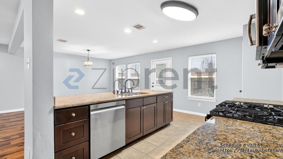 Building Photo - 15818 Whiteglade Ln