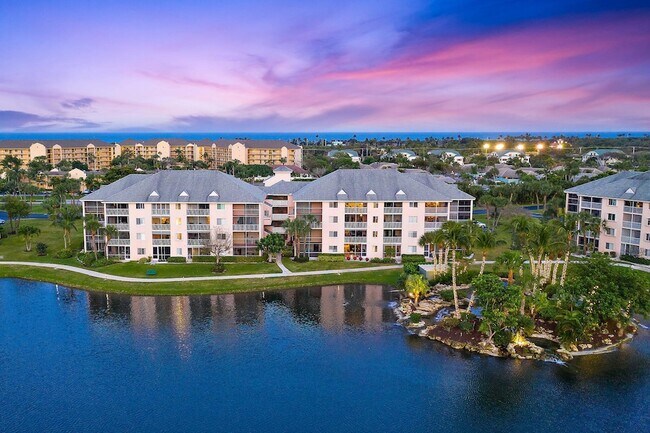 Building Photo - 353 S US Hwy 1