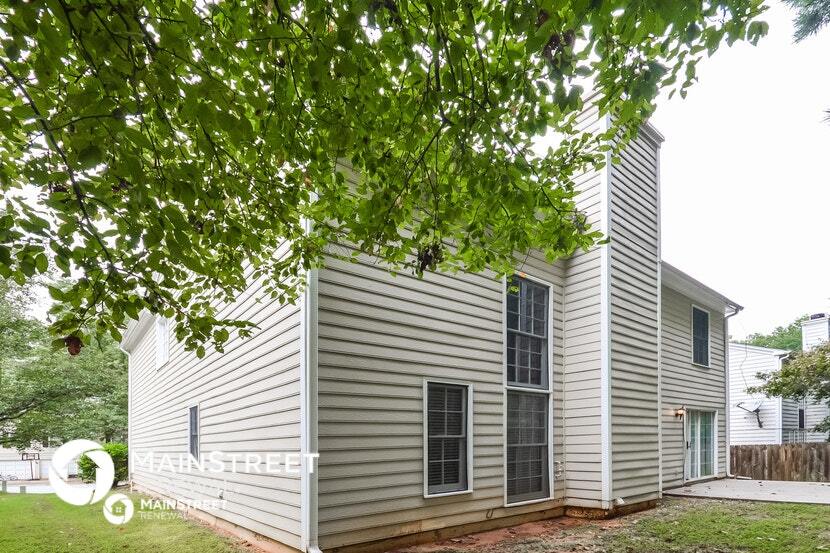 Building Photo - 2970 Binghampton Ln