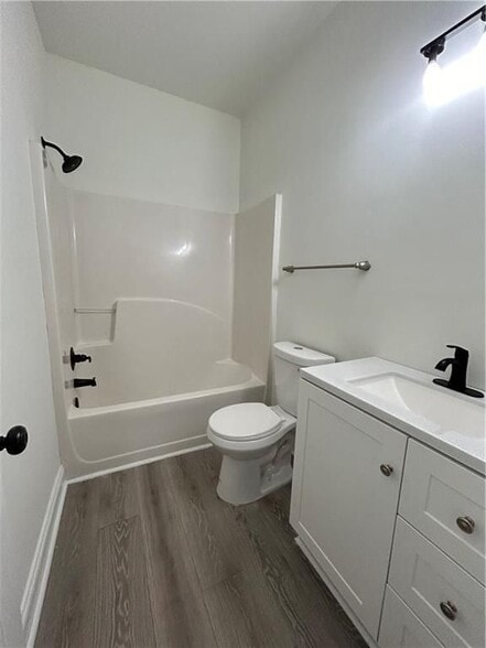 Building Photo - 9051 Bayrose Cir