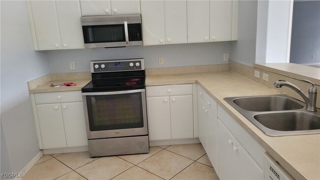 Building Photo - 3217 10th St SW