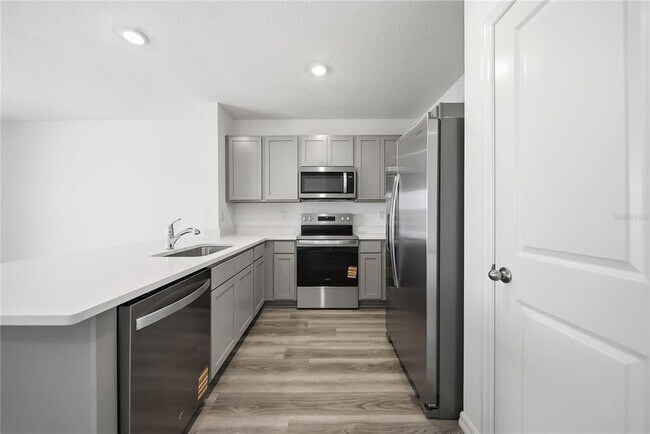 Building Photo - 2480 Riversong Ldg Ln