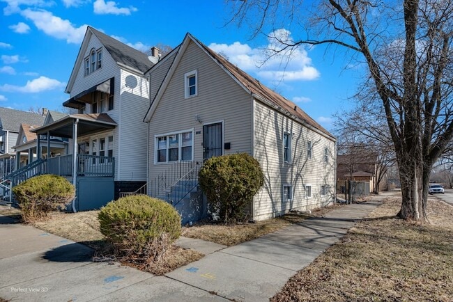 Building Photo - 12025 S Prairie Ave