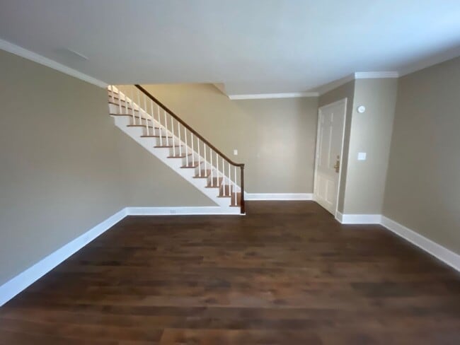Building Photo - 210-A South Saluda Ave. PRE-LEASE AVAILABL...