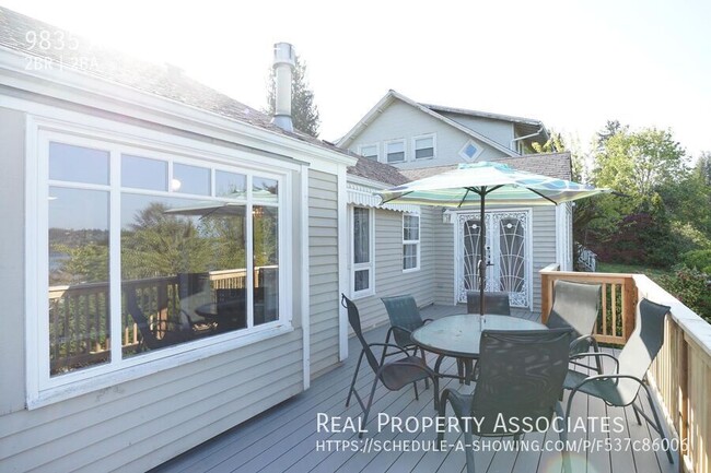 Building Photo - 9835 Arrowsmith Ave S