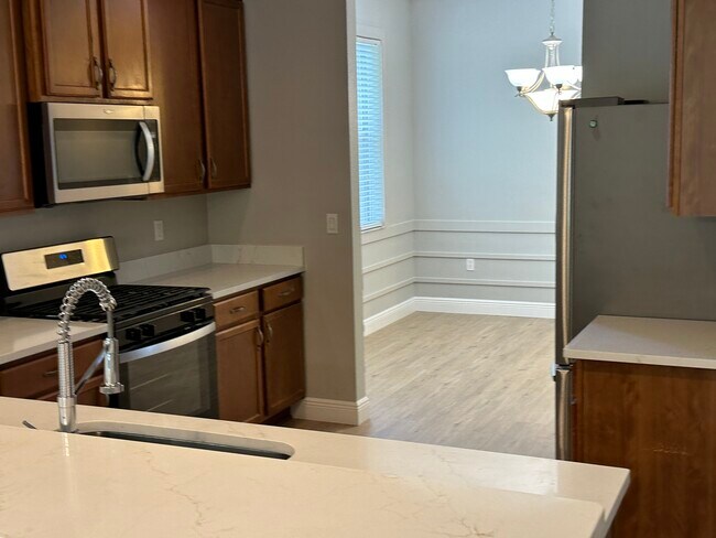 Building Photo - 20205 Merry Oak Ave