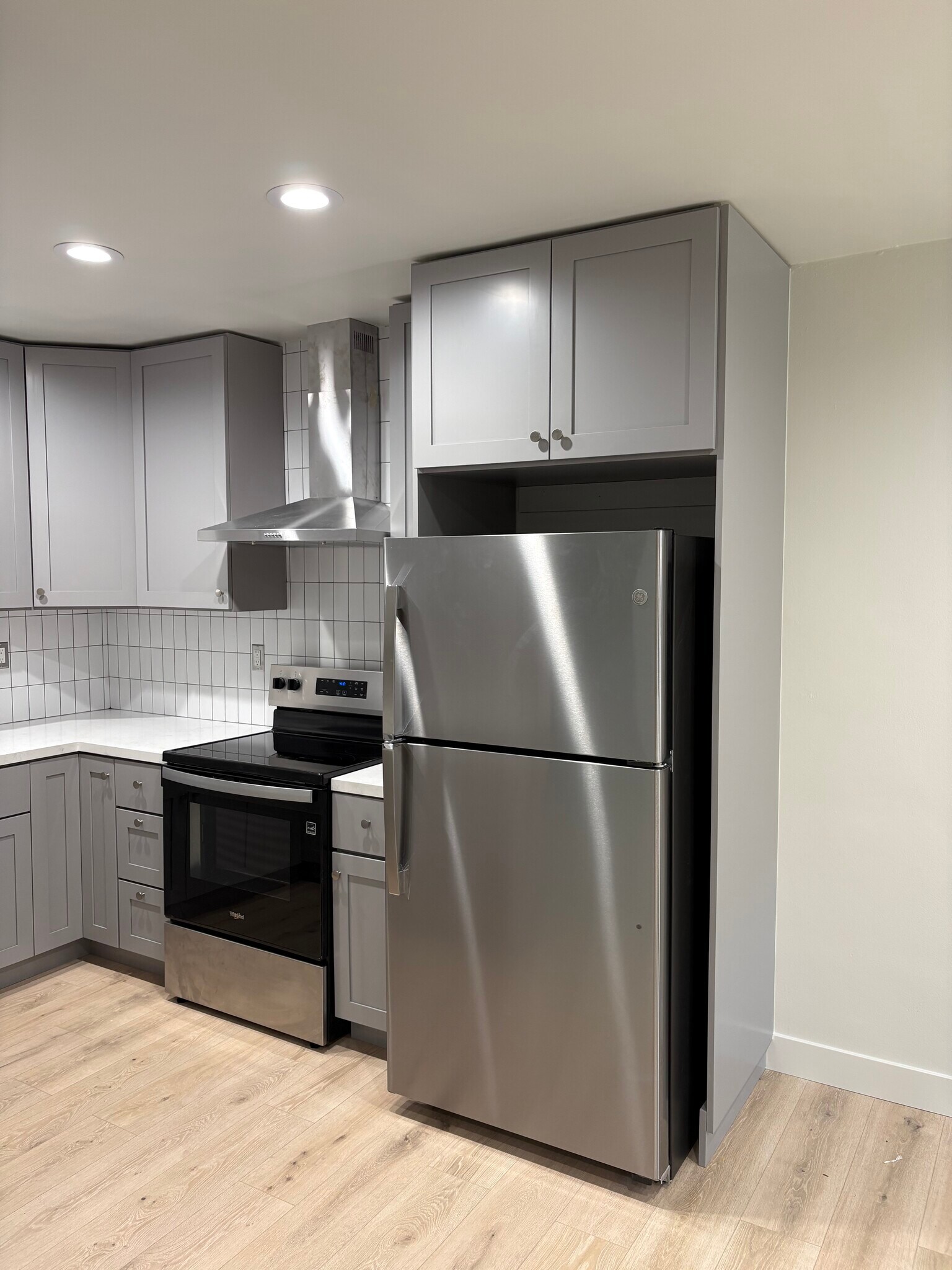 Building Photo - 722 Coronel St