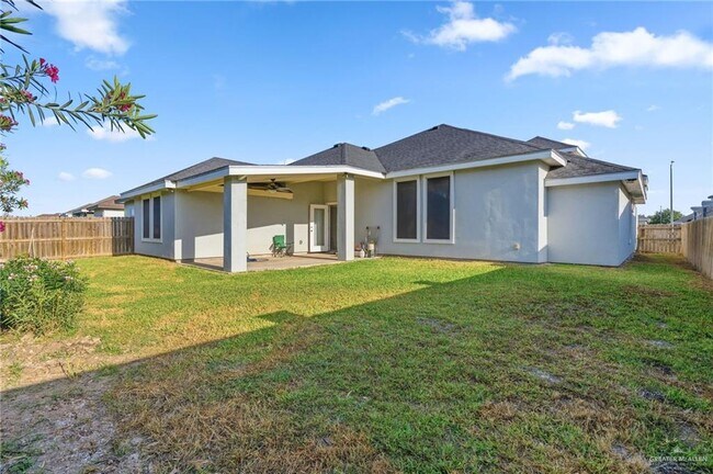 Building Photo - 15 Providence Ave