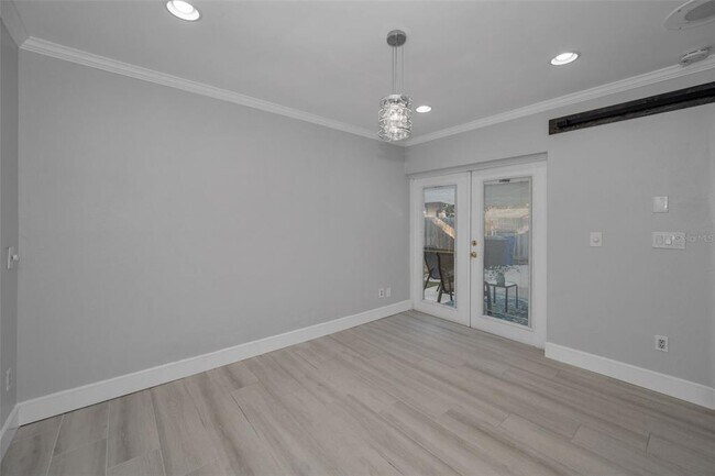 Building Photo - 1502 Cottonwood Terrace