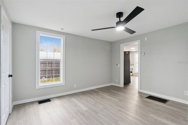 Building Photo - 1700 Kentucky Ave