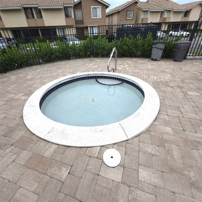 Building Photo - 9959 W Atlantic Blvd