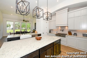 Building Photo - 26643 White Eagle Dr