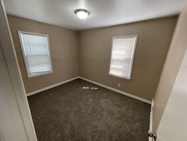 Building Photo - 4137 N 63rd St