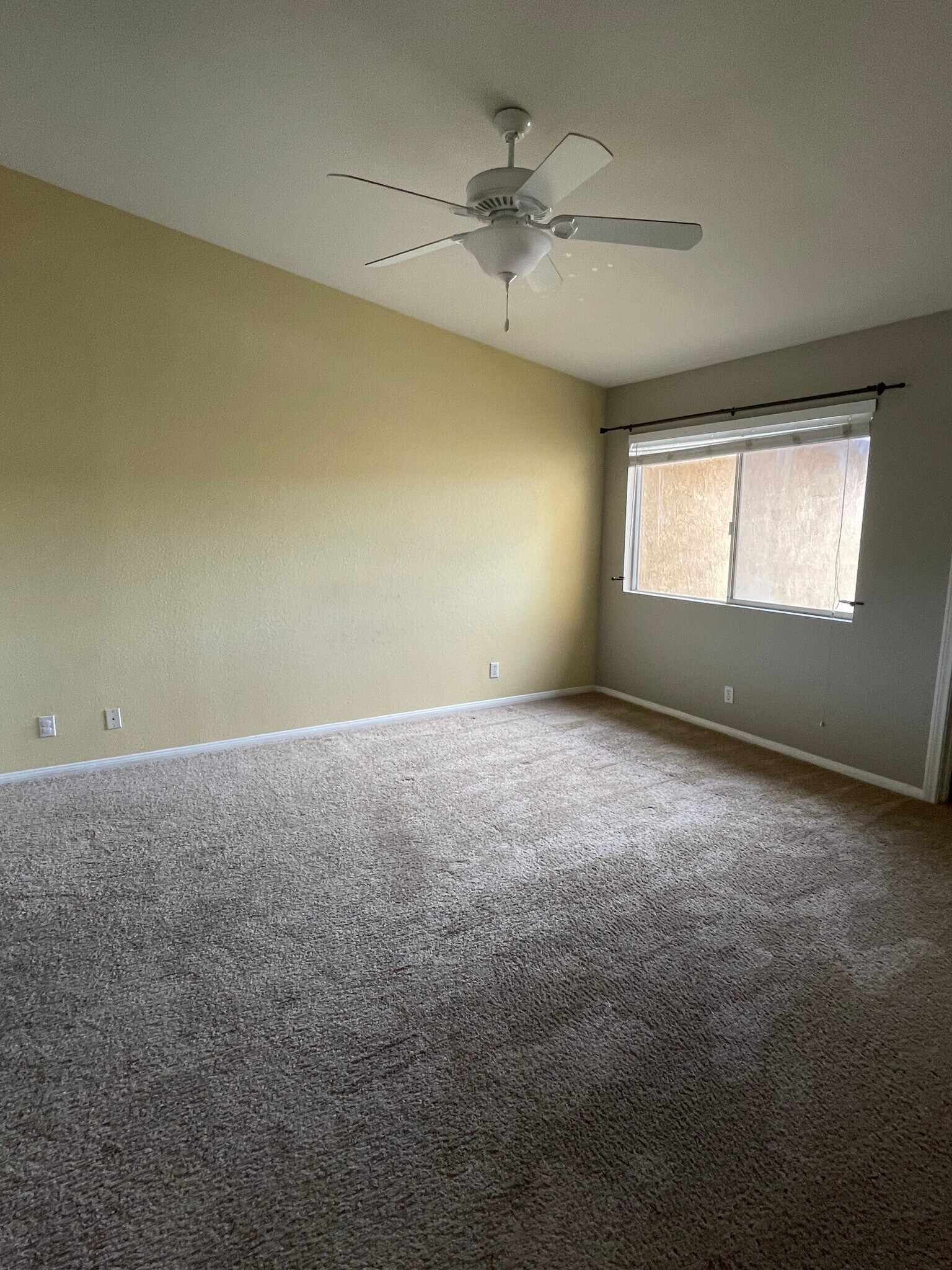 Building Photo - 42140 Lyndie Ln