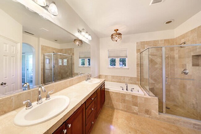 Building Photo - Three bedroom located in Newport Coast com...