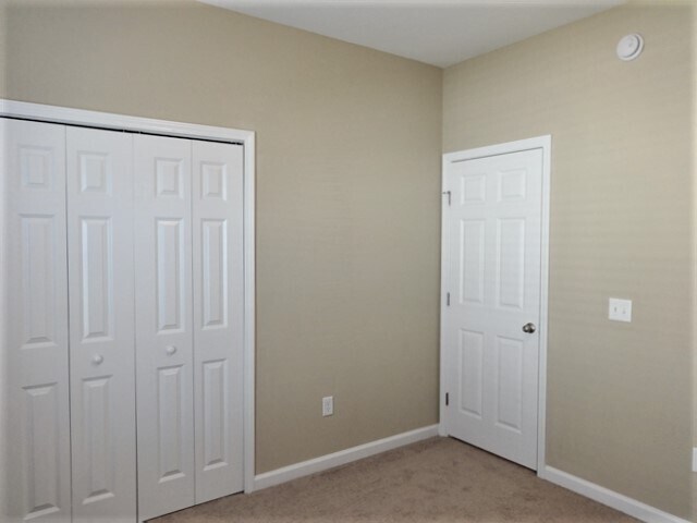 Building Photo - 9 Hartland Ct