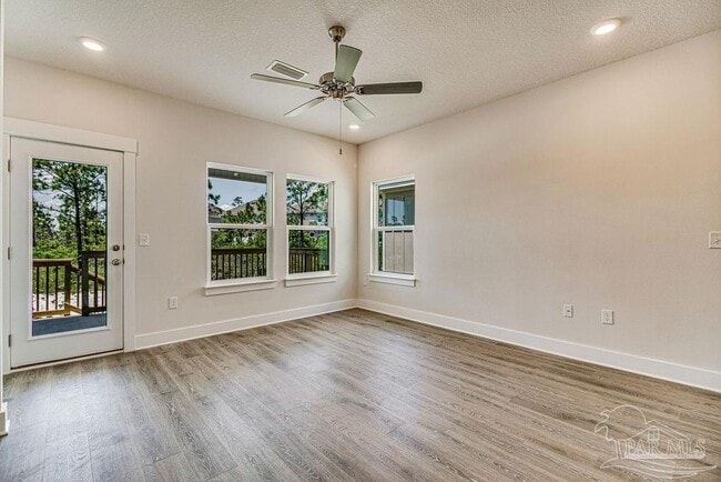 Building Photo - 7917 Sweet Retreat Ln