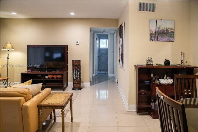 Building Photo - 17051 NE 35th Ave