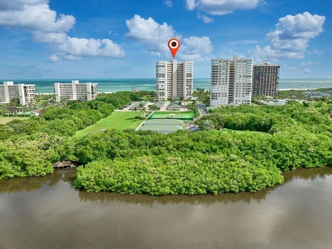 Building Photo - 5051 N Hwy A1A