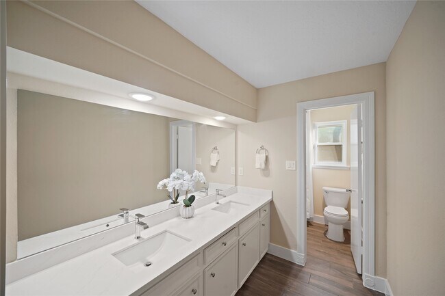 Building Photo - 11804 Westmere Dr