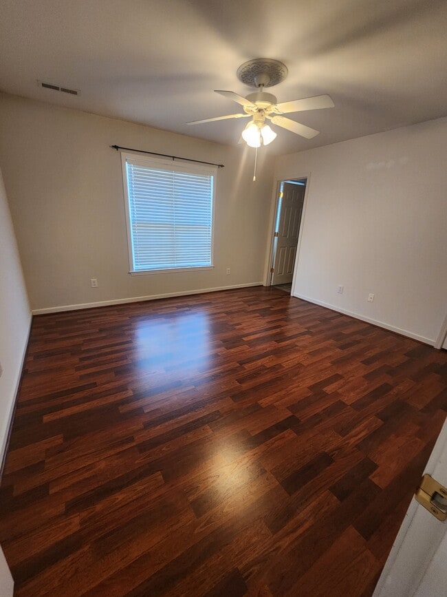 Building Photo - 5925 Bluestem Cir