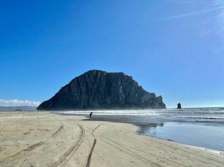 Building Photo - 702 Morro Bay Blvd