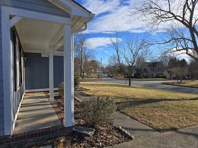 Building Photo - 3533 Cedar Post Rd