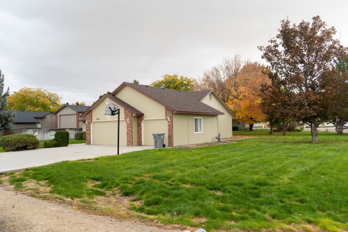 Building Photo - 3305 Kaden Ln